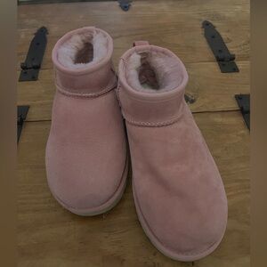 Ugg Ultra Mini Light Pink- Sz 8!